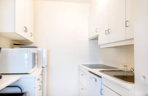Koksijde-Bad Apartamento | Renovated apartment in Koksijde with sea-views