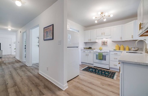 Beach Institute Apartamento | Renovated Apartment Near Forsyth Park, Courtyard, Heated Pool Access