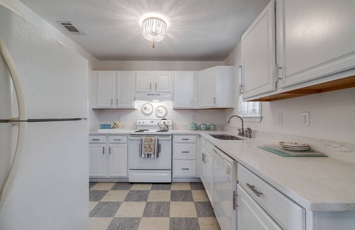 Beach Institute Apartamento | Renovated Apartment Near Forsyth Park, Courtyard, Heated Pool Access