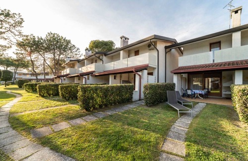 Bibione Lido dei Pini Apartamento | Piso reformado con jardín