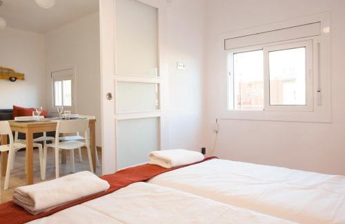 Barceloneta Apartamento | Renovated apartment with sea view, VJ