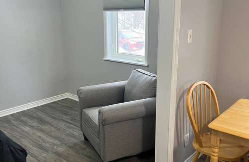 Downtown Apartamento | Renovated Bachelor, Stephenville