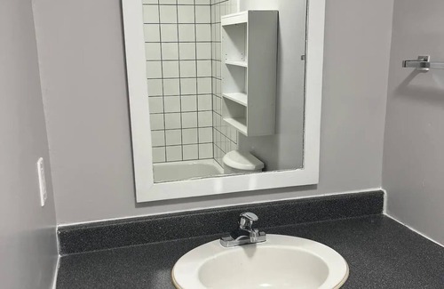 Downtown Apartamento | Renovated Bachelor, Stephenville