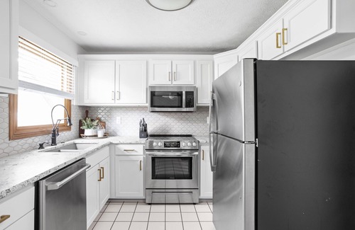 Brownsburg Casa | Renovated Brownsburg Retreat - 30mins from Indy