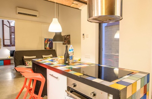 Gracia Casa | Renovated Charming & Modern 2BR Loft in Gracia WIFI + Parking 30m away Ramblas