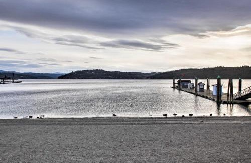 Coeur d'Alene Casa | Renovated Coeur dAlene Home Walk to Sanders Beach