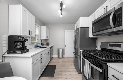 Davenport Casa | *Renovated* Comfort Home~ by DT & Genesis Hospital