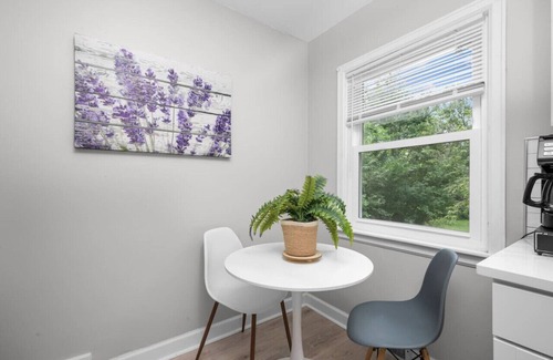 Davenport Casa | *Renovated* Comfort Home~ by DT & Genesis Hospital