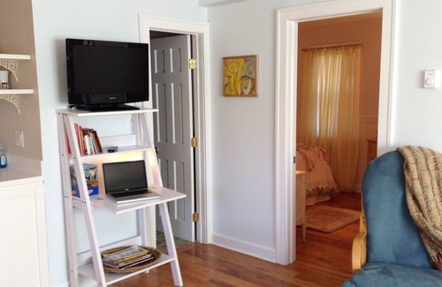 Poughkeepsie Cabaña | Casa reformada en el corazón del valle del Hudson y cerca de la pasarela sobre el Hudson