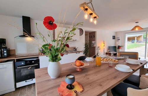 La Versanne Cabaña | Casa rural renovada con Wi-Fi, jardín y se admiten mascotas en La Versanne
