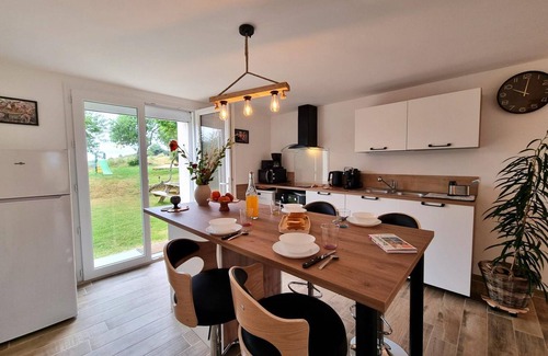 La Versanne Cabaña | Casa rural renovada con Wi-Fi, jardín y se admiten mascotas en La Versanne