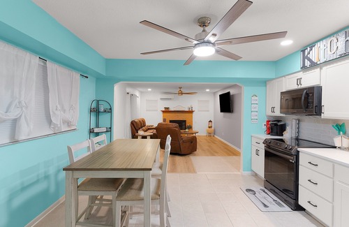 Belleview Cabaña | Renovated cottage with updated appliances, wood fireplace, & W/D - dogs-friendly