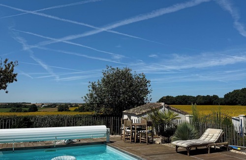 Serigne Casa | Renovated country house with swimming pool
