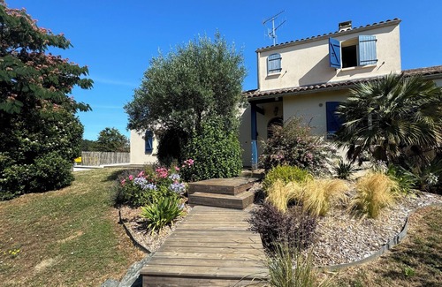 Serigne Casa | Renovated country house with swimming pool