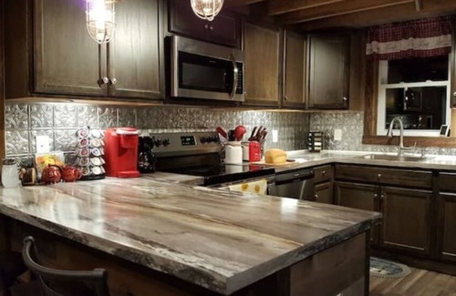Montrose Cabina | Renovated COZY CABIN with HOT TUB and Smores Bar!!!