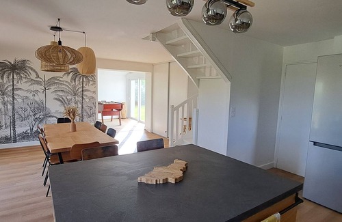 Le Palais Casa | Renovated, detached belle-illoise family home, 3 bedrooms, sleeps 9