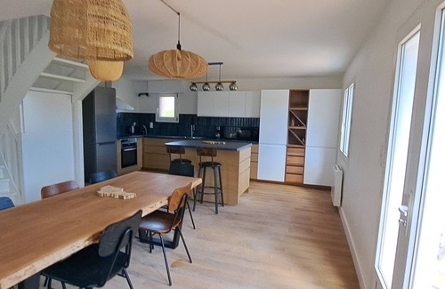 Le Palais Casa | Renovated, detached belle-illoise family home, 3 bedrooms, sleeps 9