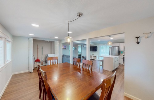 Netarts Casa | Renovated, dog-friendly cottage with a covered porch, deck, yard, & washer/dryer
