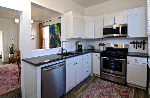 East Downtown Houston Apartamento | EaDo Flat renovado, a pie de GRB, bares, restaurante y bar adyacentes al estadio