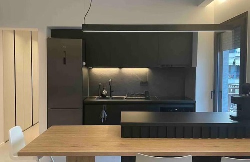 Kalamaria Condominio | Renovated family friendly condo