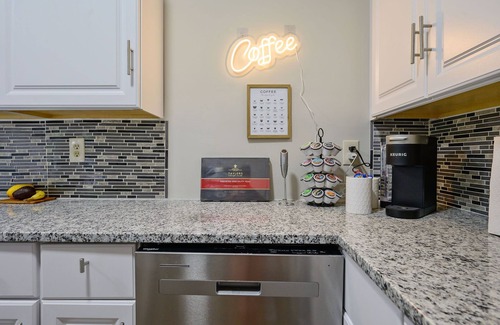 Cary Casa | Renovated, Family-Friendly 4BR Retreat in Quiet Cul-de-sac. USA Baseball!