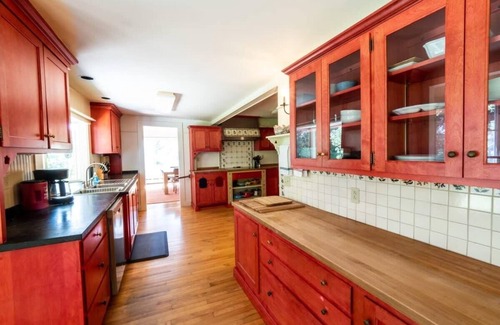 Williamstown Casa | Renovated, Five Bedrooms In Historic Williamstown