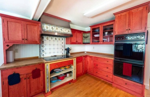 Williamstown Casa | Renovated, Five Bedrooms In Historic Williamstown