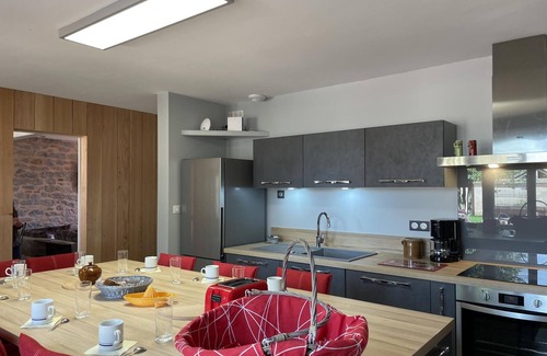 Pierrefitte-sur-Loire Cabaña | Casa rural Pierrefitte-sur-Loire, 4 dormitorios, 9 personas
