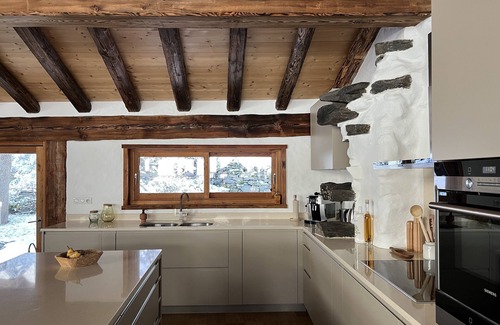 Sainte-Foy-Tarentaise Chalet De Esquí | Renovated 18th century chalet in charming alpine hamlet