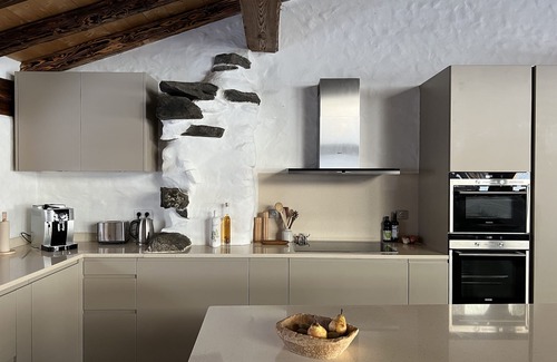 Sainte-Foy-Tarentaise Chalet De Esquí | Renovated 18th century chalet in charming alpine hamlet