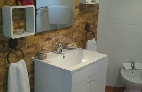 Tabua Otro | Casa de granito renovada con piscina en un tranquilo valle rural n Tabua y Serra Estrela