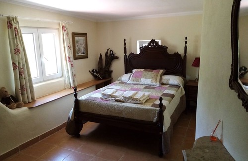 Tabua Otro | Casa de granito renovada con piscina en un tranquilo valle rural n Tabua y Serra Estrela