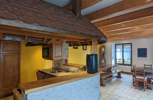 Beaumotte-Aubertans Cabaña | Casa renovada con spa y jardín cerca de Besanzón