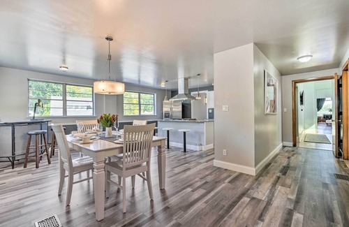 Bartonville Cabaña | Renovated Historic Cottage ~ 4 Mi to Peoria!