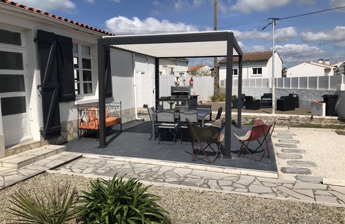 La Tranche-sur-Mer Casa | Renovated house of 72 m2 located in la Terrière close to the beach 5 mn by bike