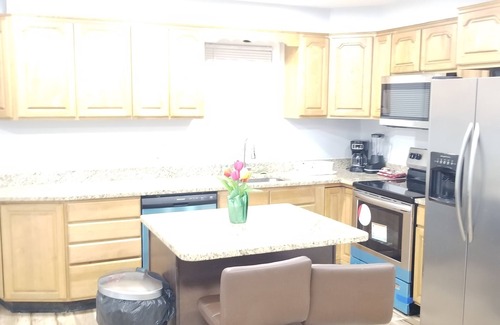 Seabrook Casa | Renovated home with 7 Bedrms with 4 Full Baths. 20 minutes from DC & Baltimore
