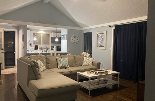 Mews Village Casa | Renovated Home with heated pool near the beach! Fenced in yard +pet friendly