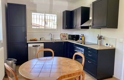Cambo-les-Bains Casa | Casa renovada en Cambo, 2 hab, jardín, aparcamiento, WiFi