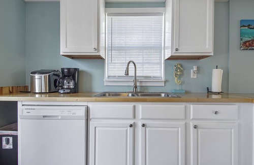 Parker Casa | Renovated house in Eastern Panama City, near Tyndall Air Force Base & PCB