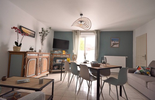 Le Crotoy Casa | Renovated house located 5 minutes from the beach and playground, close to shops.