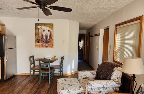 Mancelona Condominio | Renovated kitchen 2 BR 2 bth SLP 6 Private association pool, close to Torch Lake