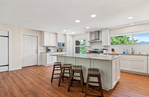 Lake Junaluska Casa | Renovated Lakefront Home with Stunning View
