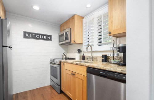 Pinehurst Condominio | Renovated, Lakefront, Pinehurst #5, Ground Level, 2BR, 2BA, Pool, WiFi, Cable