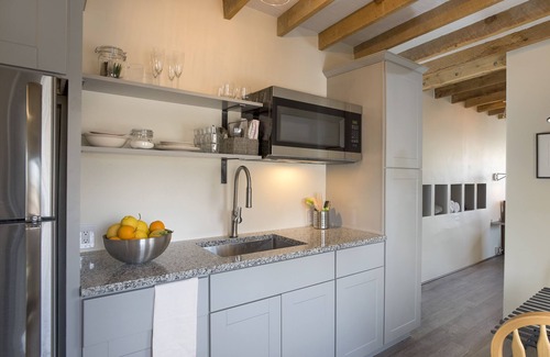 Downtown Santa Fe Apartamento | Loft renovado a pasos de Santa Fe Plaza, Canyon Road y Railyard District