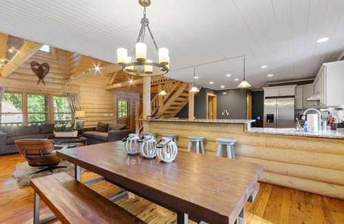 Country Club Estates Casa | * NUEVO * Hermosa Log Cabin Home en Fontana