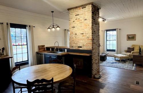 Golden Belt Historic District Casa | Renovated Mill House In Historic Golden Belt
