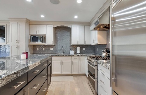 Holladay Casa | Renovated Modern Townhome in the heart of Holladay