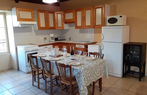 Chassey-le-Camp Casa | Renovated old house on wine estate