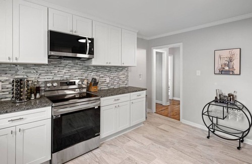 Covington Casa | Renovated Private Cottage w/Hot Tub! Covington, TN