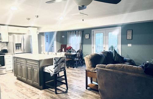 Chester Casa | Renovated Rancher on Kent Island near Chesapeake Bay Bridge